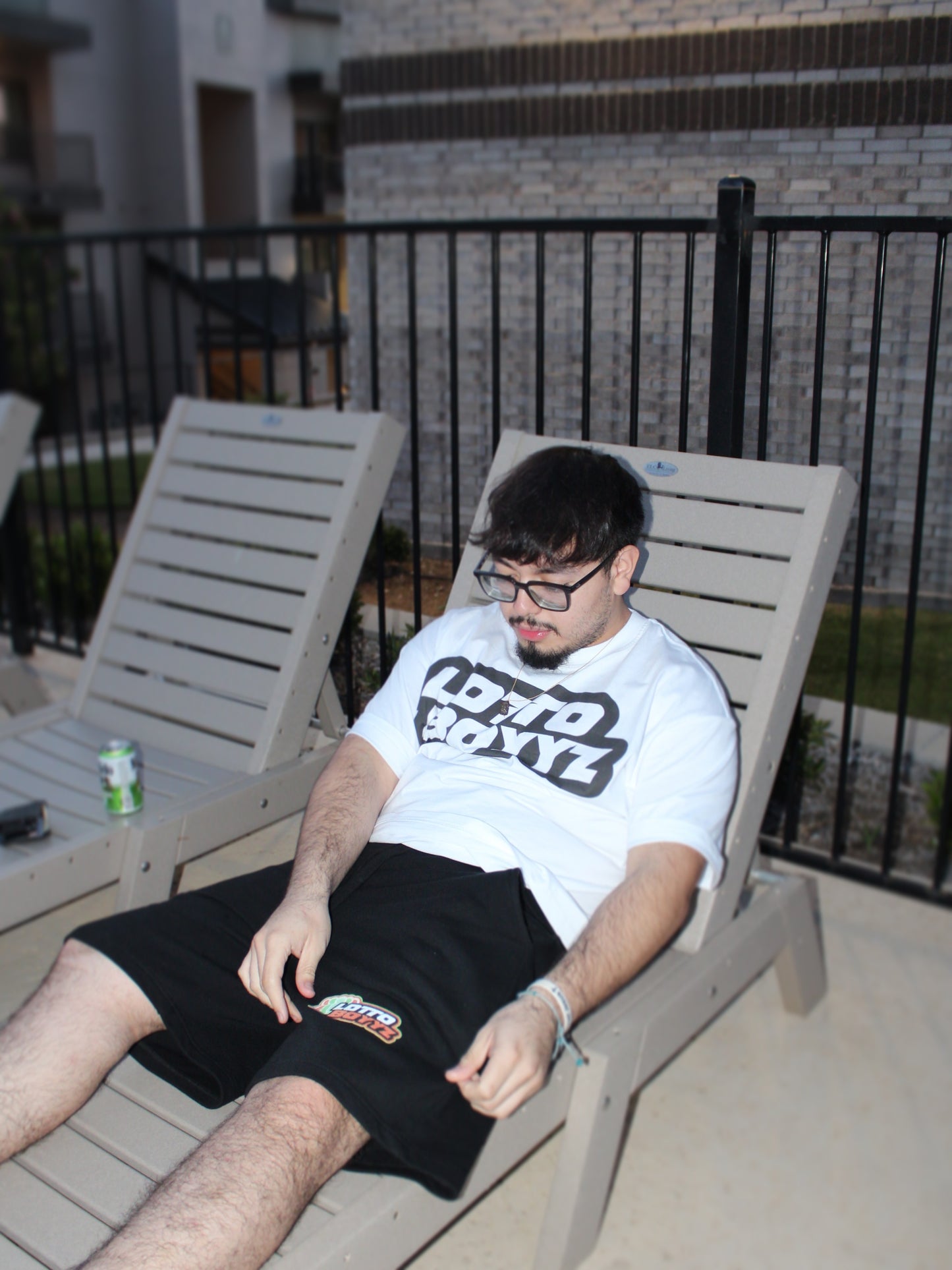 Stack tee